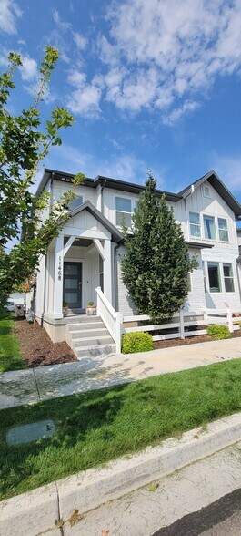 Building Photo - 11468 S Old Cedar Dr