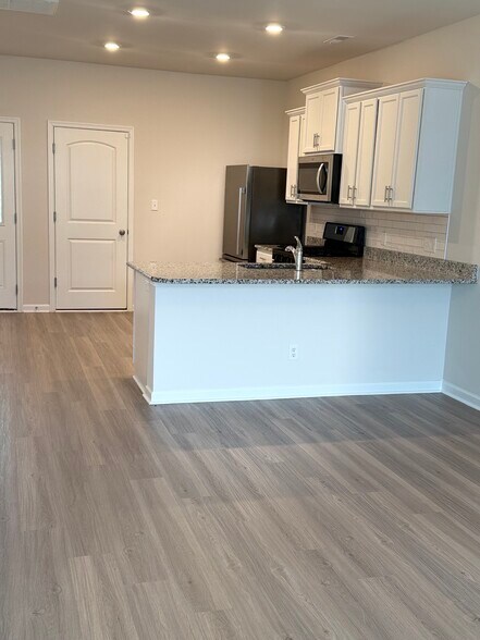 Building Photo - 1508 Independence Blvd