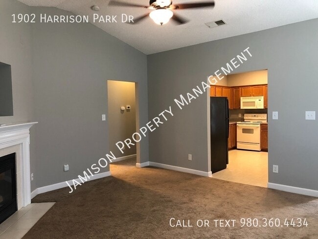 Building Photo - 1902 Harrison Park Dr