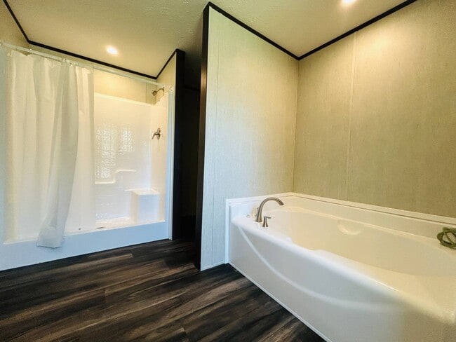 Building Photo - 575 Payne Creek