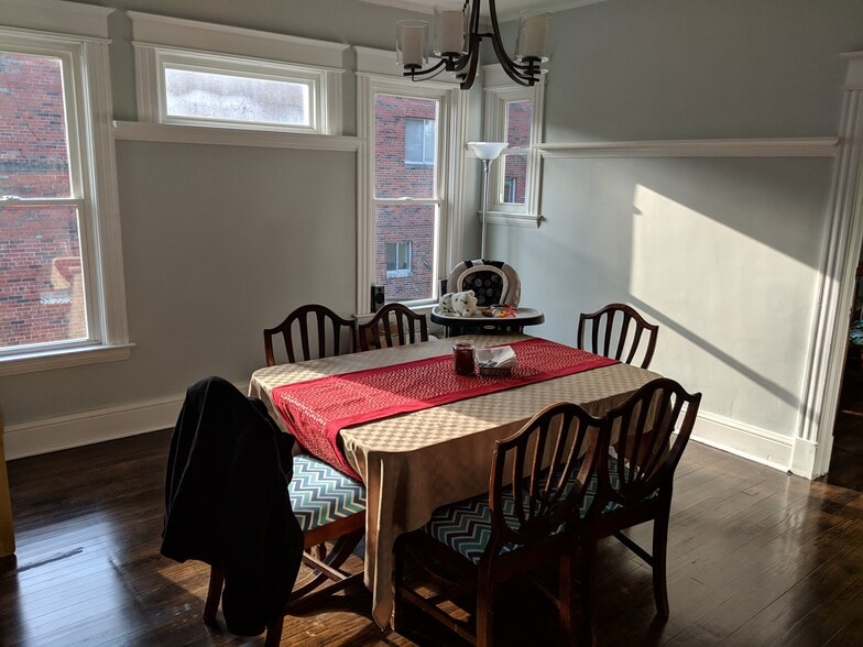 Dining Room - 32 Pawling Avenue