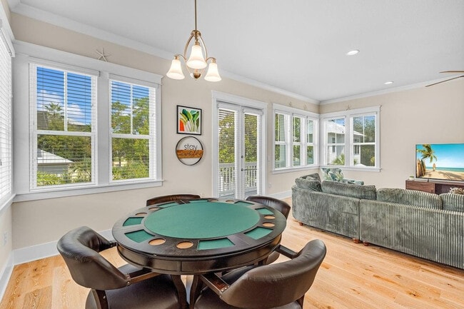 Building Photo - 6 Wilkes Rd