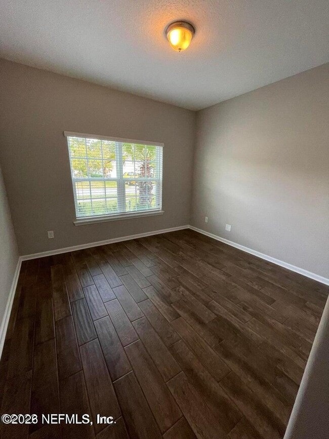 Building Photo - 81051 Leeside Ct