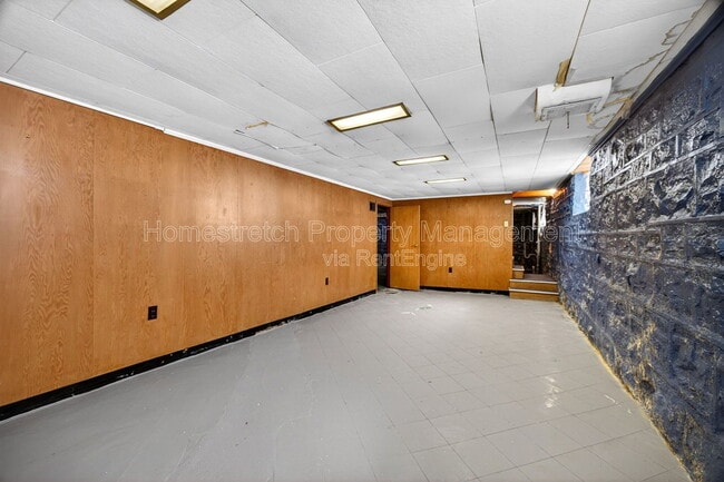 Building Photo - 44 Jendale Ct