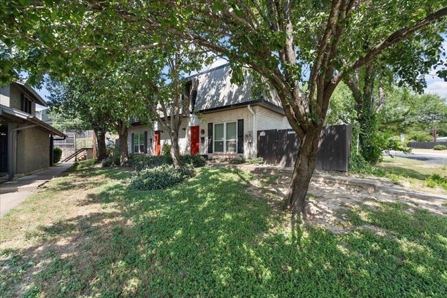 Primary Photo - 1703 Coronado Hills Dr