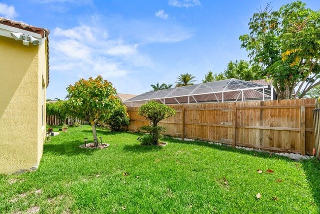 Building Photo - 9193 Cove Point Cir