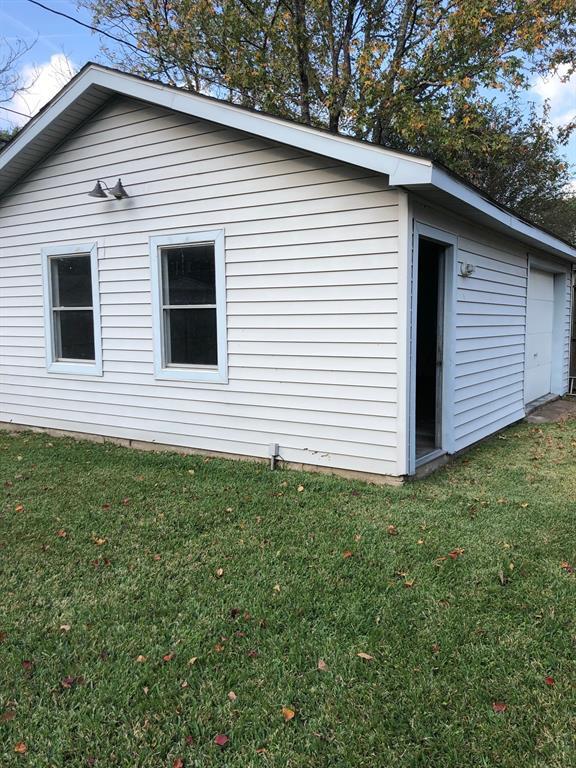 Building Photo - 1442 Chamboard Ln