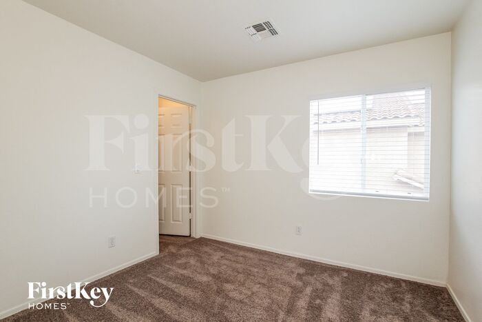 Building Photo - 22805 W Solano Dr