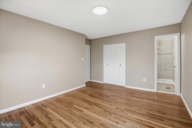 Building Photo - 1501 Chatham Colony Ct