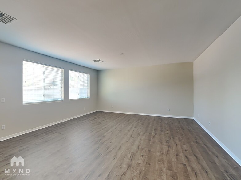 Building Photo - 7511 S 27th Terrace