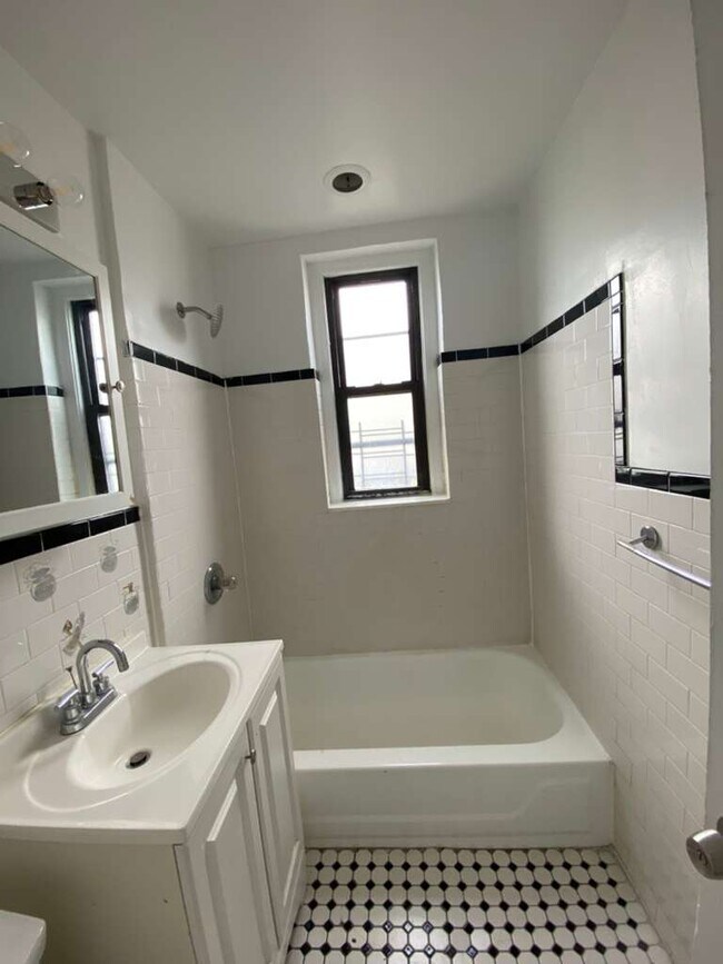 Building Photo - 1179 Yonkers Ave