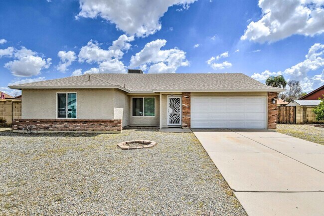 Building Photo - 17649 N 42nd Ln