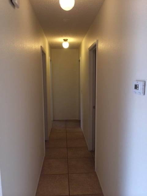 Building Photo - 3 BEDROOM HOME IN APPLE VALLEY