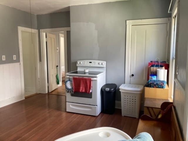 Building Photo - 25 W Kidder St