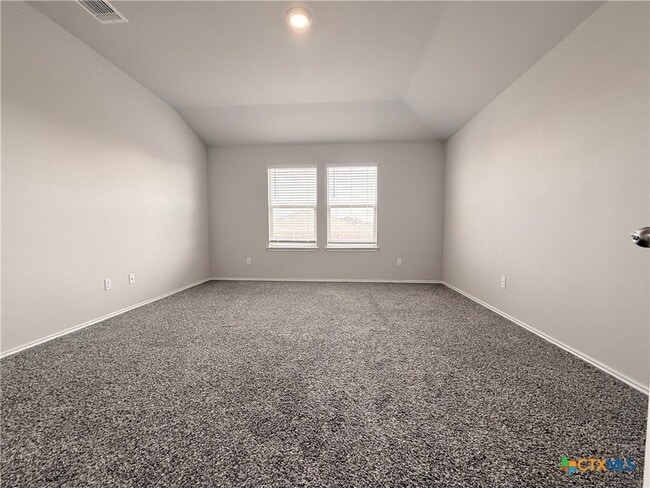 Building Photo - 5700 Great Divide Rd