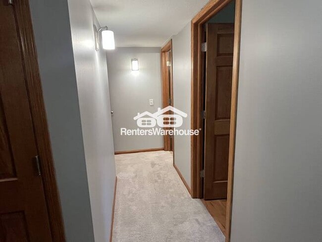Building Photo - 4 Bed/3 Bath SF in Rosemount