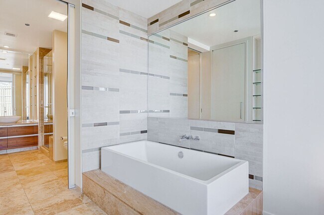 Building Photo - Veer Towers 1704E-One Bedroom Fully Furnis...