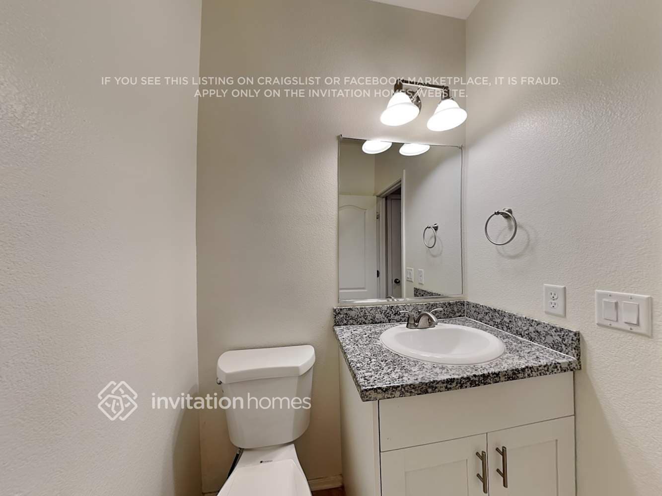 Building Photo - 1342 S Salem