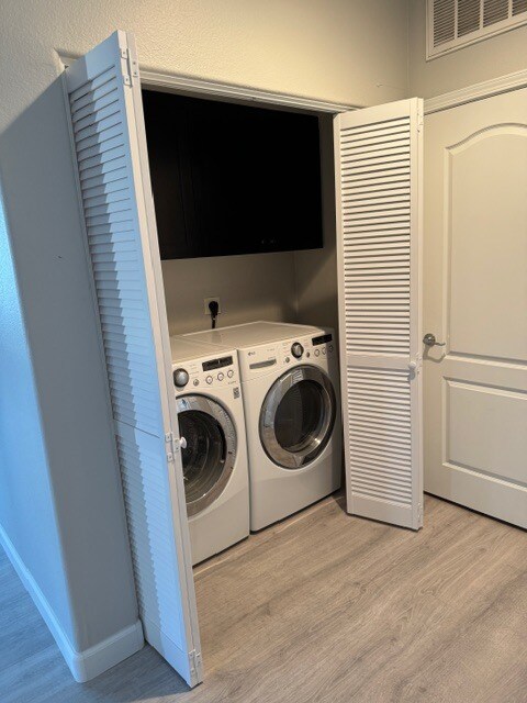 Laundry Closet - 3950 Ohio St