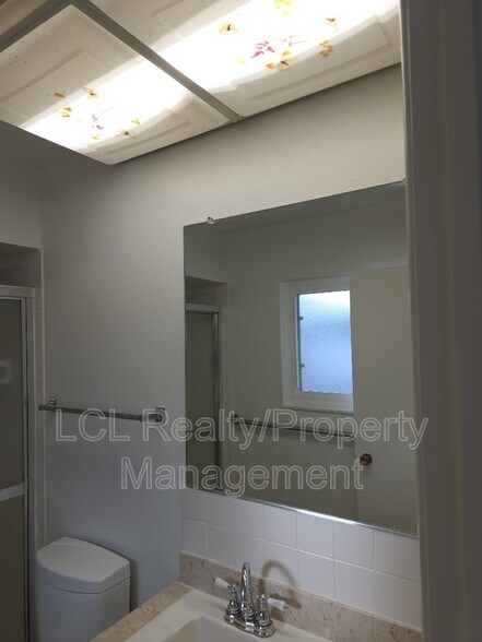 Building Photo - 26201 Fountain Bleu Dr