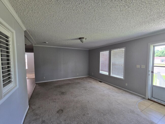 Building Photo - 1865 Arco Cir