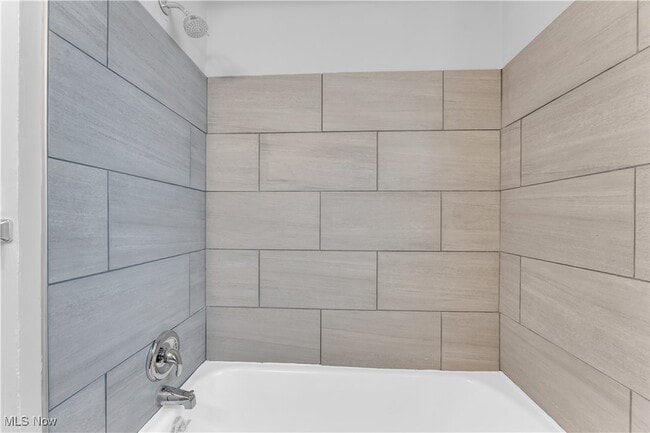 Building Photo - 22750 Tracy Ave