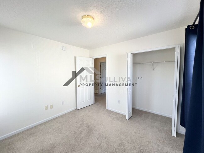 Building Photo - 4504 Conklin Dr