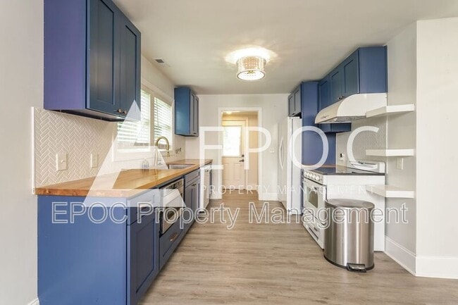 Building Photo - 405 Peele St