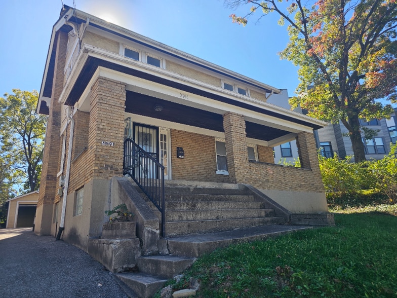 Primary Photo - 3601 Madison Rd