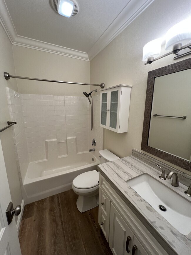 Building Photo - 43142 Caminata Dr