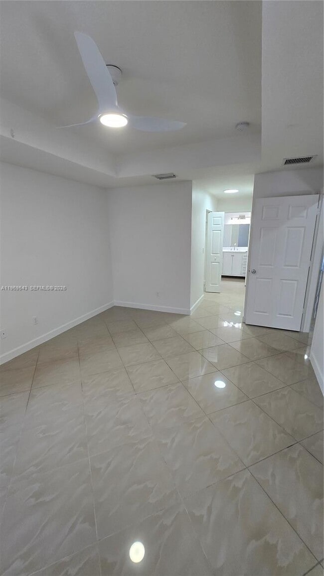 Building Photo - 250 Ipswich St