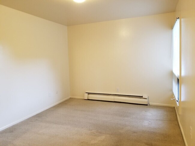 Building Photo - Seven Thirty, LLC (745)