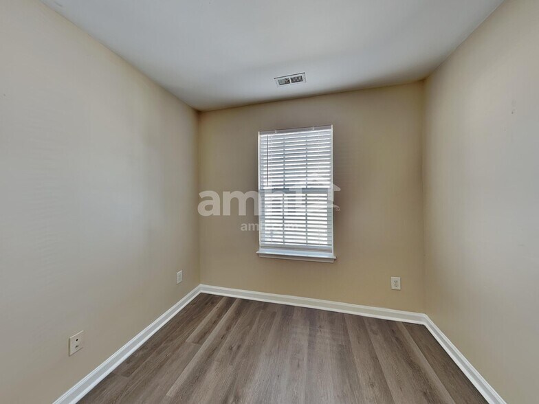 Building Photo - 3941 Tyler Bluff Ln