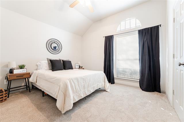 Building Photo - 231 E Vine St