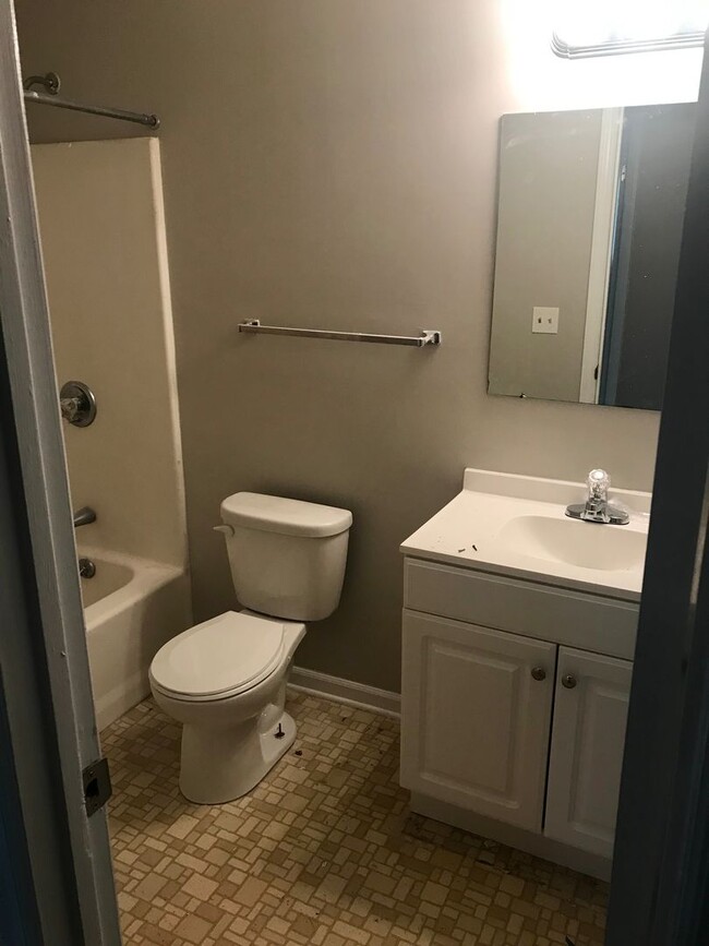 Building Photo - Adorable 3 Bedroom home Convenient to Downtown Durham