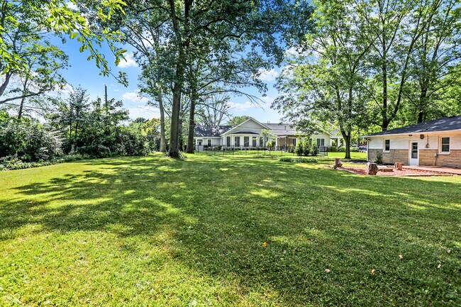 Building Photo - 3315 Beech Dr