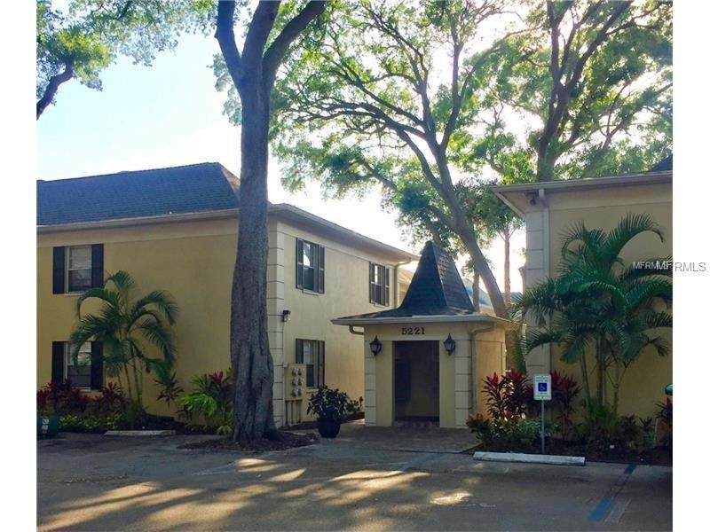 Building Photo - 5221 Bayshore Blvd
