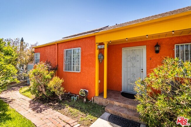 Building Photo - 6445 Tujunga Ave