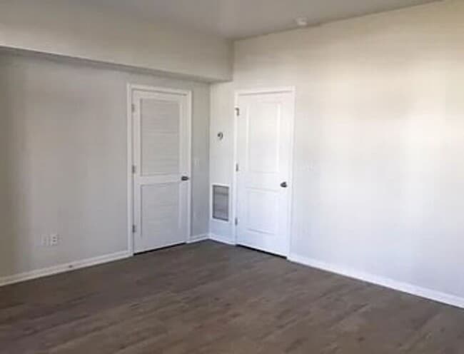 Building Photo - 365 Spindlewood Wy