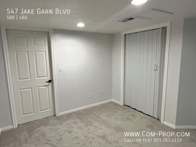 Building Photo - 547 Jake Garn Blvd