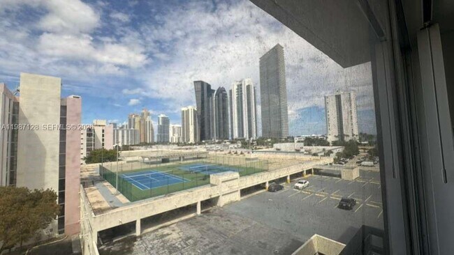 Building Photo - 16909 N Bay Rd