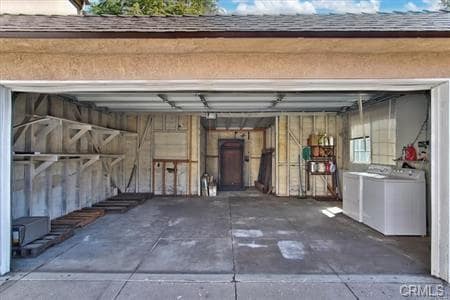 Building Photo - 264 N Chester Ave