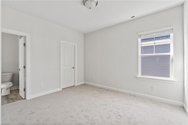 Building Photo - 2259 Sanibel Ln
