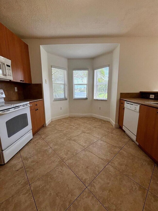 Building Photo - 9032 SW 208th Terrace