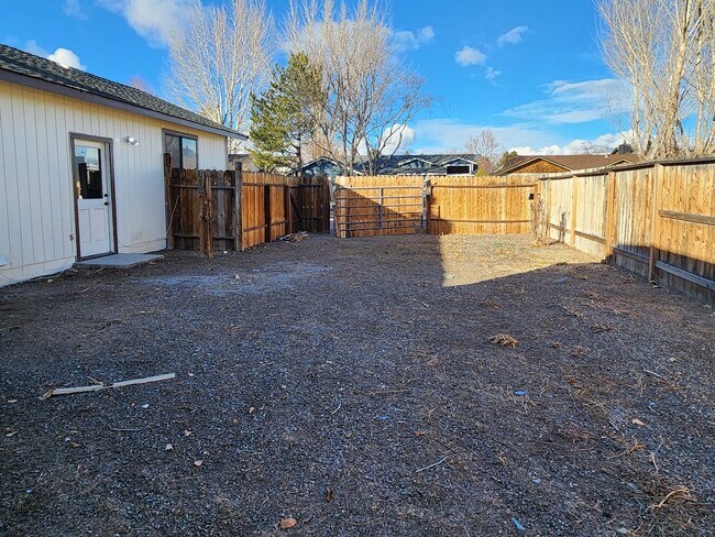 Building Photo - 3 bedroom Home  For Rent in Minden