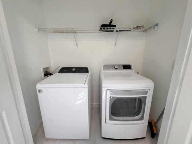 Building Photo - 379 Pine Hill Pl