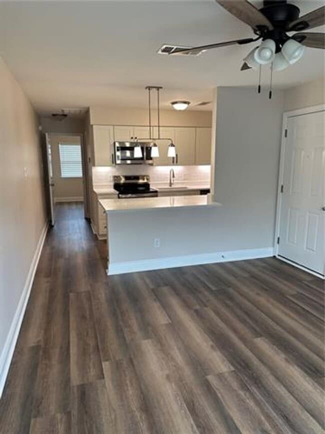 Building Photo - Waterfront Condo