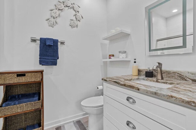 Building Photo - 111 Eleanor Ave