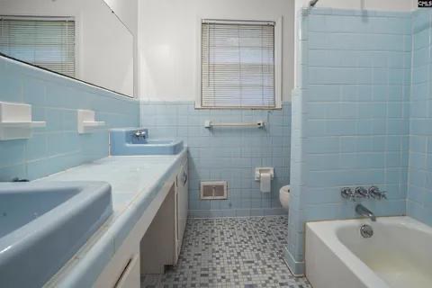 Building Photo - 227 Latonea Dr