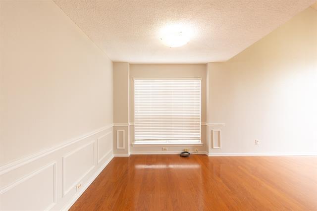 Building Photo - 3031 Renaissance Ct